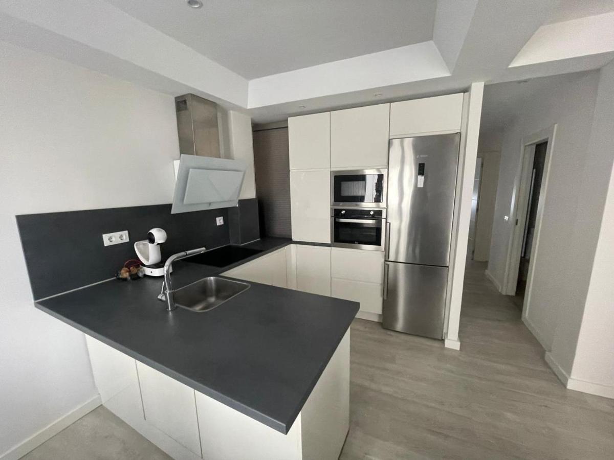 Nuevo! Piso En Pleno Centro Apartment Santander Bagian luar foto