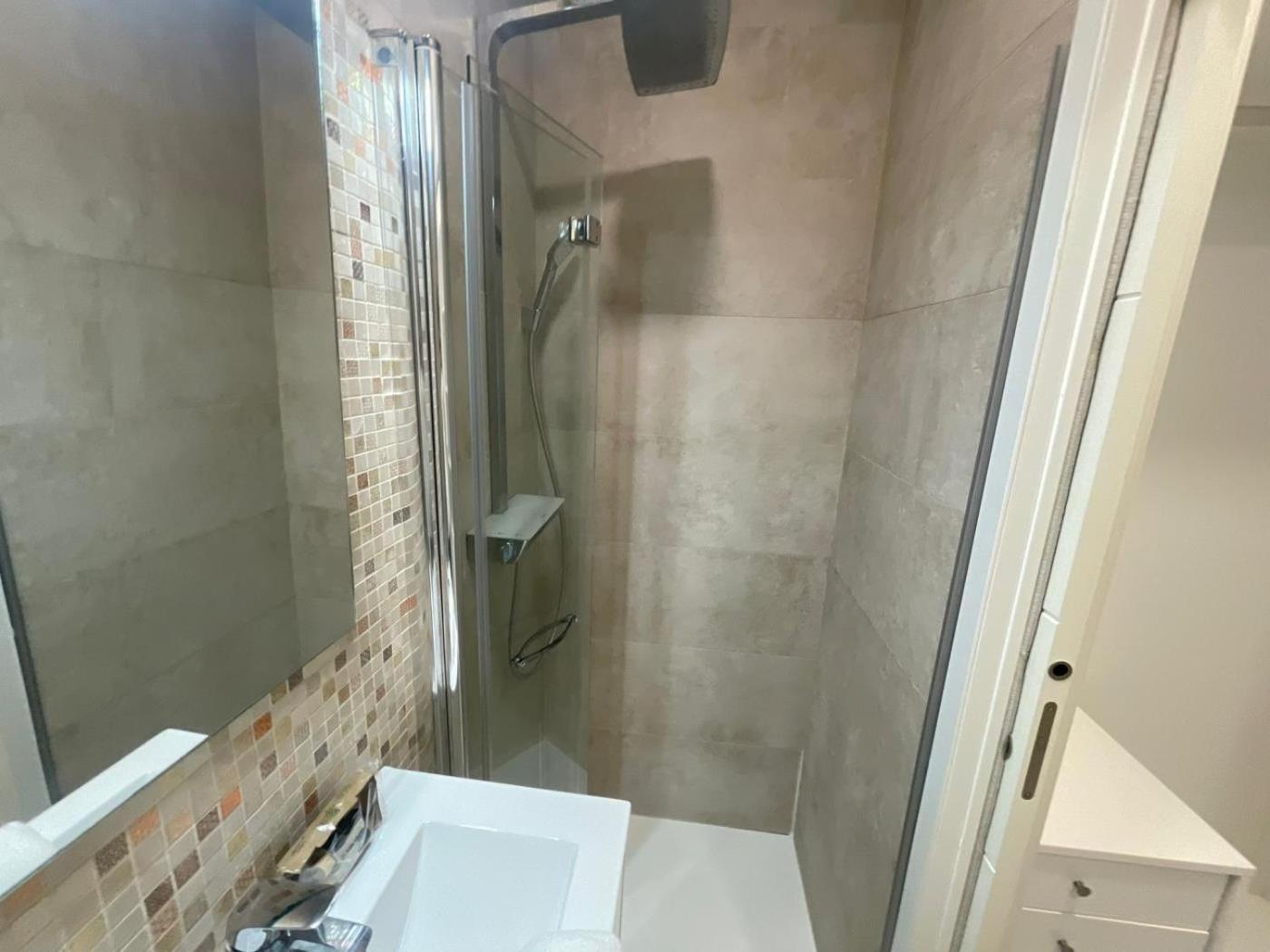 Nuevo! Piso En Pleno Centro Apartment Santander Ruang foto