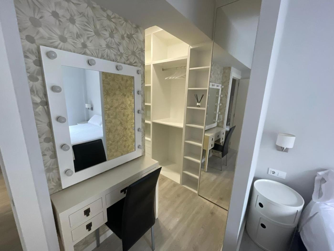 Nuevo! Piso En Pleno Centro Apartment Santander Ruang foto